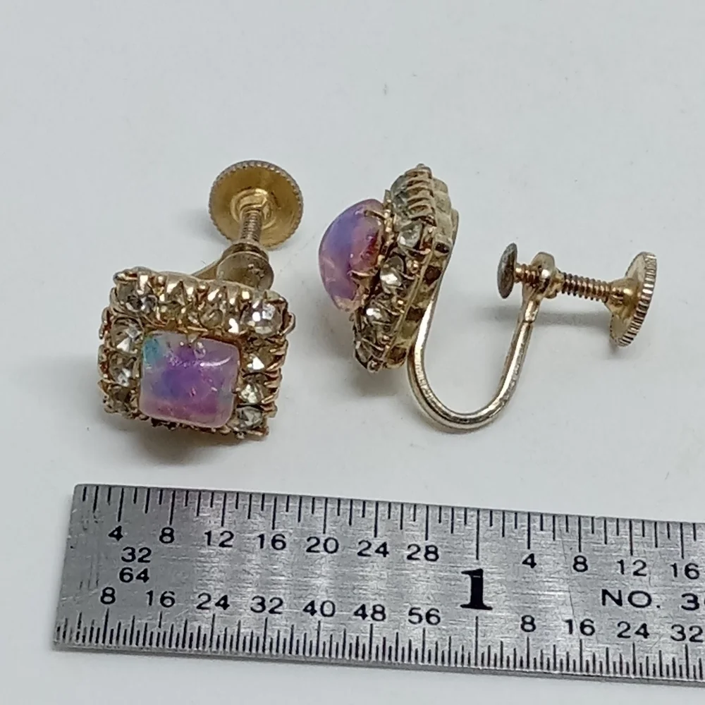* vintage Vargas faux opal clear rhinestones screwback earrings